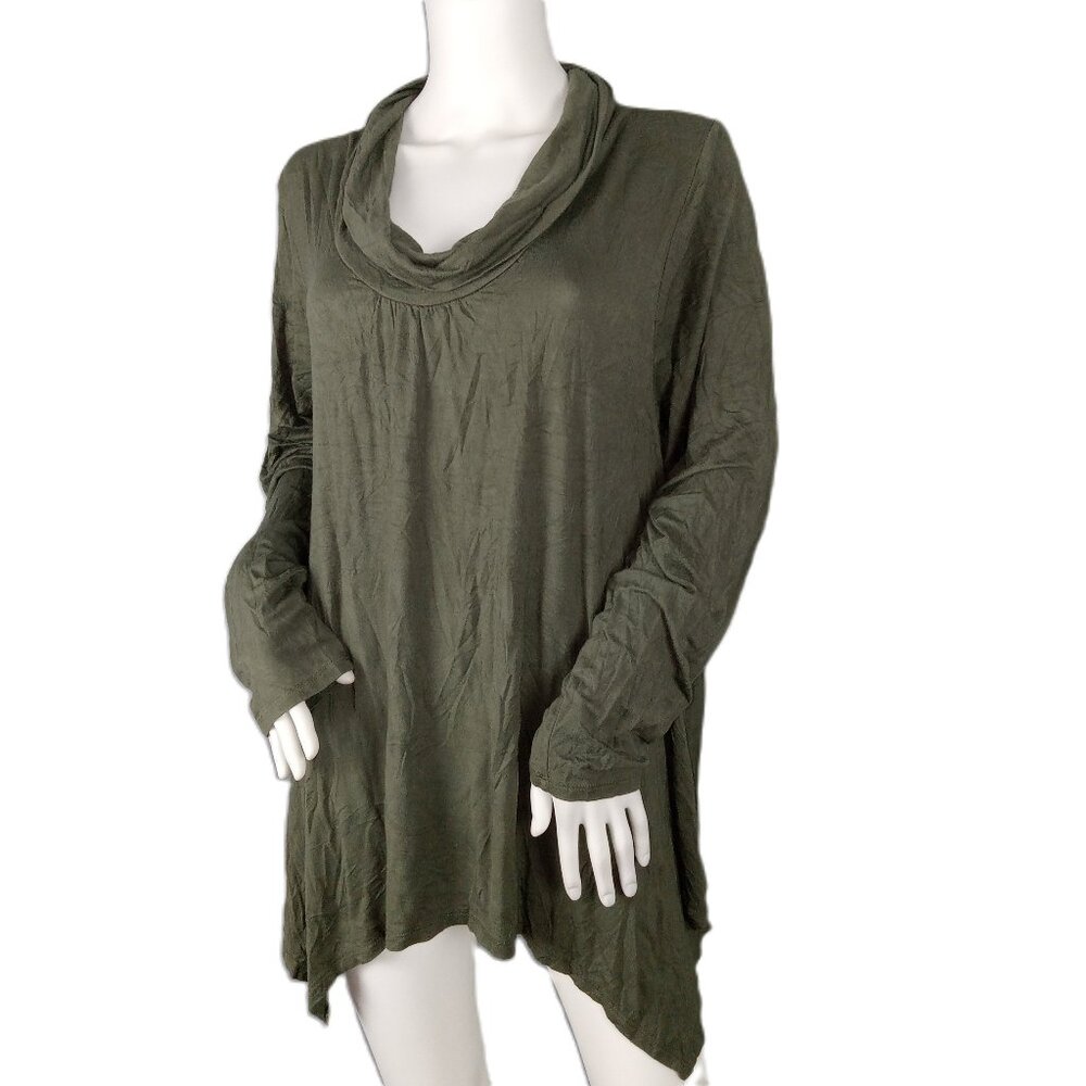 Eight Eight Eight Women's Cowl Neck Top Size XL Olive Green Sharkbite Hem Shirt